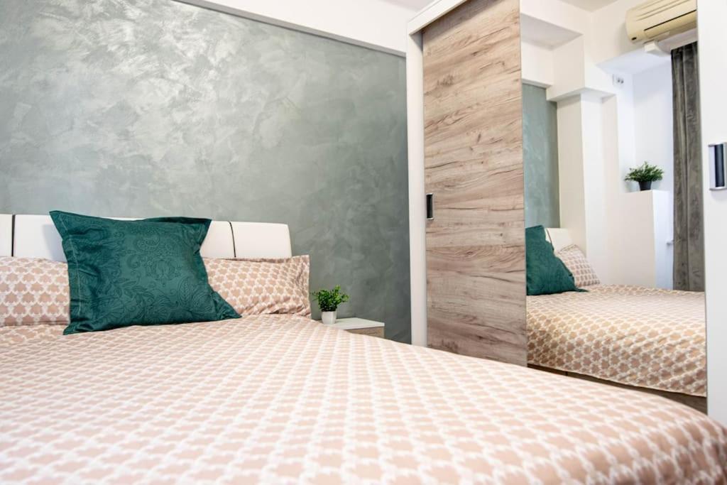 Ultra Central Luxury 3Br 2Bath Apt & Amazing Views Bukarest Exterior foto