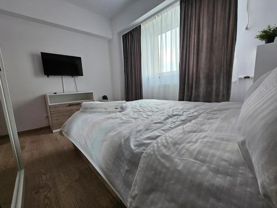 Ultra Central Luxury 3Br 2Bath Apt & Amazing Views Bukarest Exterior foto